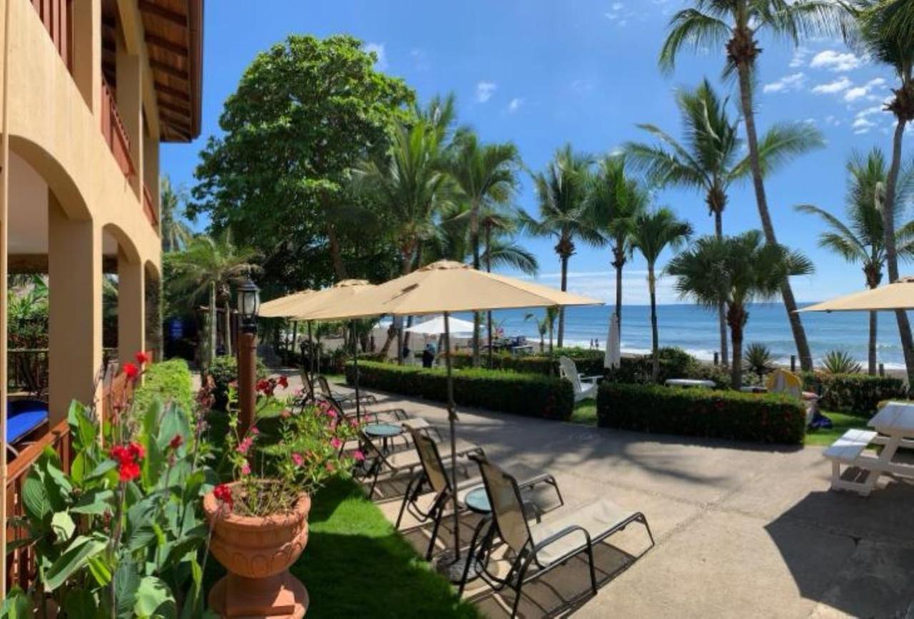 יקו The Backyard Beachfront Hotel מראה חיצוני תמונה