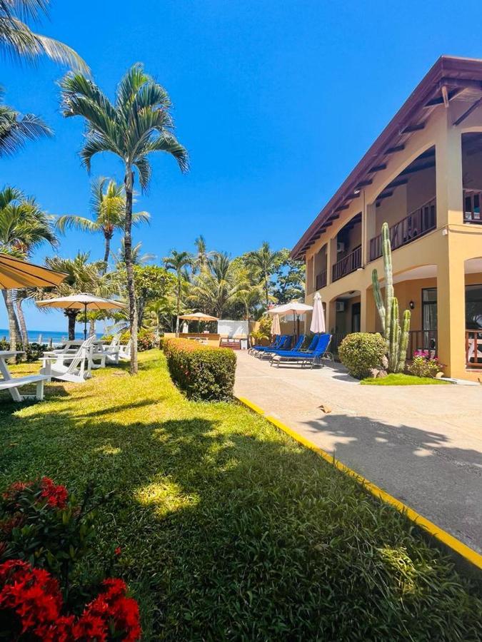 יקו The Backyard Beachfront Hotel מראה חיצוני תמונה